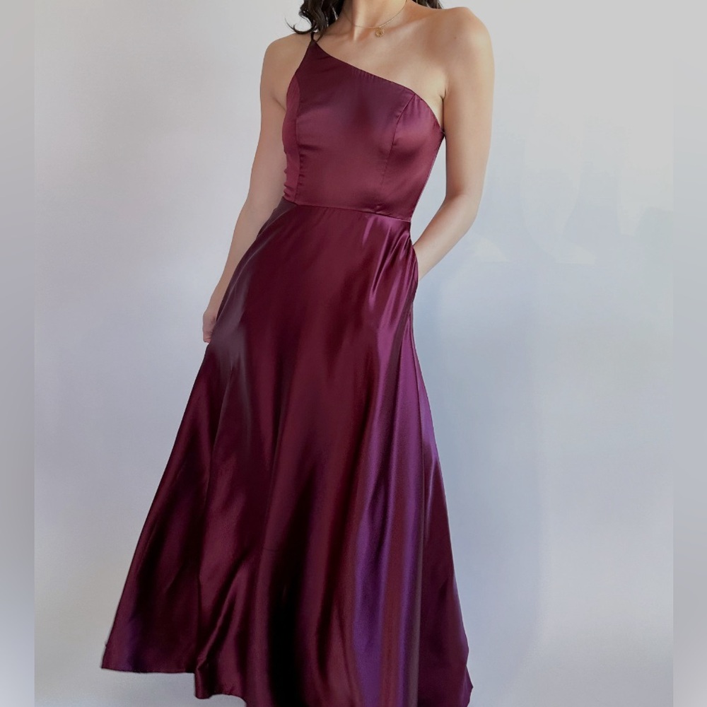 Maniju Classic One Shoulder formal Dress